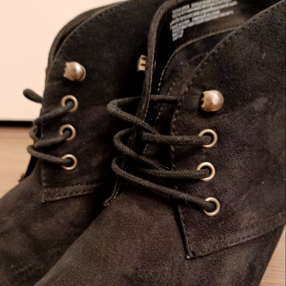 LAST CHANCE SALE Merona Faux Suede Wedge Desert Booties - Picture 8 of 10
